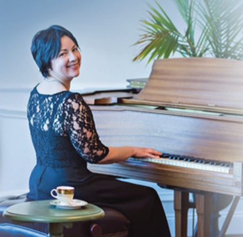 Sasha Stern at the grand piano